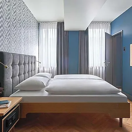 Mio By Amano Hotel 3*